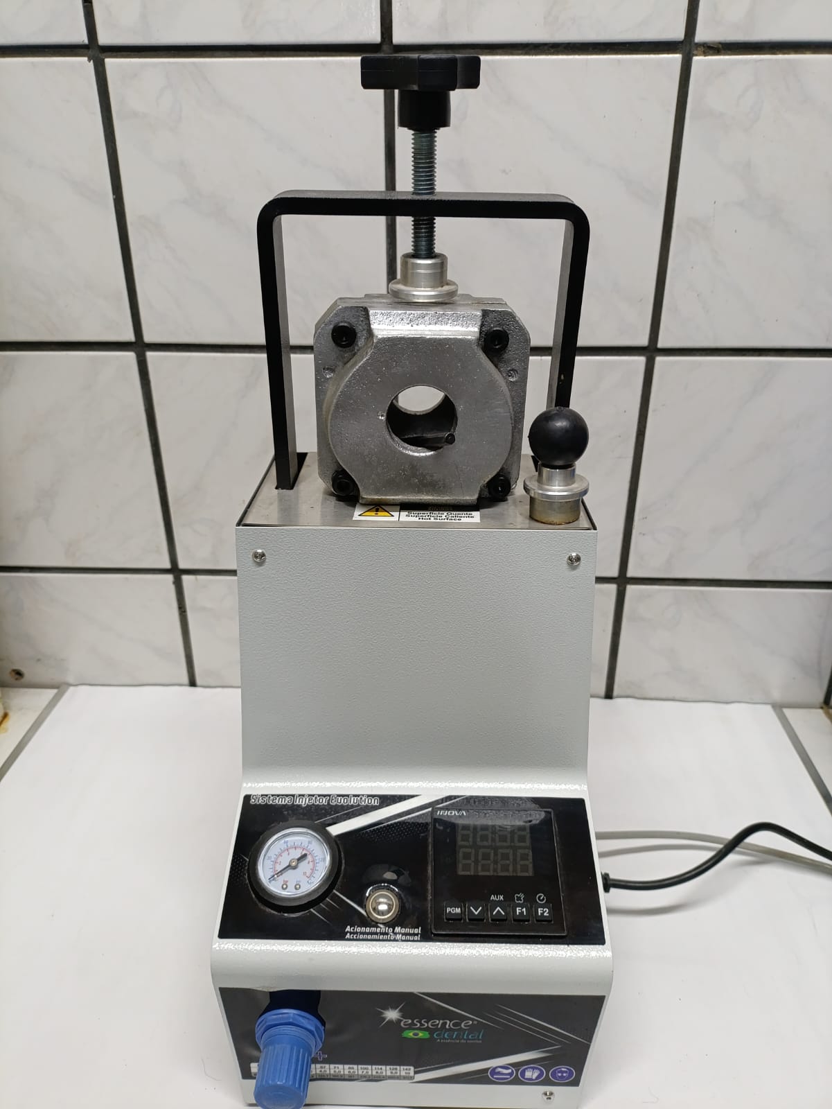 INJETORA  FLEX  AUTOMATICA VH Sistema Injetor de Resina Termoplástica Automático - Essence Dental-OK-